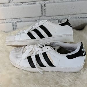 Adidas Superstar Sneakers